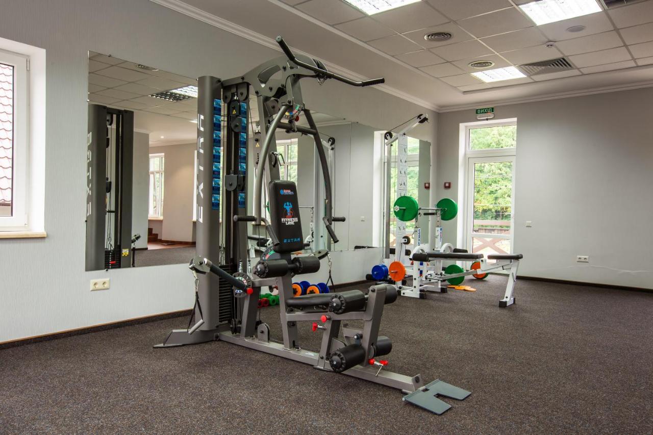 Georg Park Hotel Tarashany Buitenkant foto